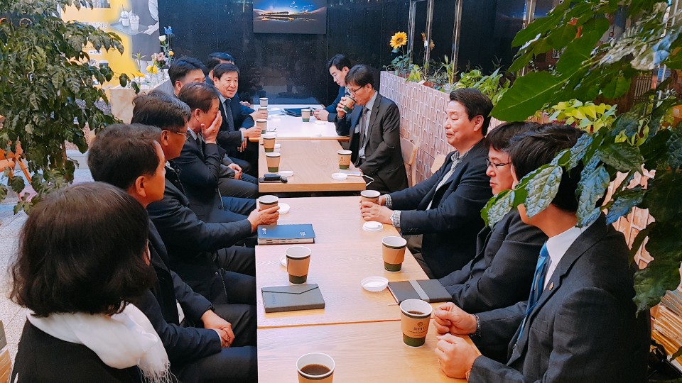 부동산전공 원우회 간담회-01